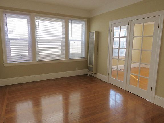 4th image of 1400 10th Ave #4