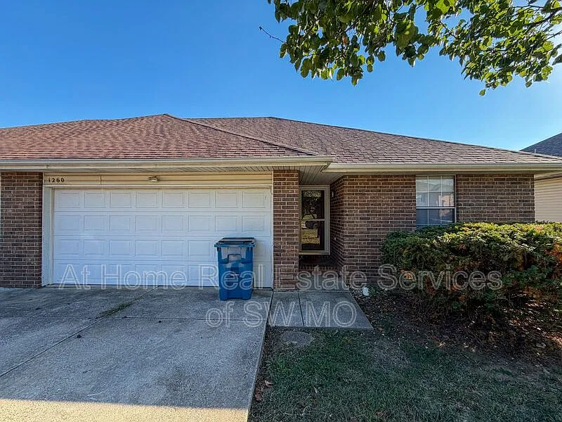 1260 Vintage Ln