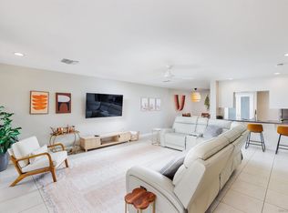 2544 N Whitewater Club Dr UNIT C, Palm Springs, CA 92262