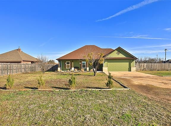 3rd image of 114 Foxtrot Ln