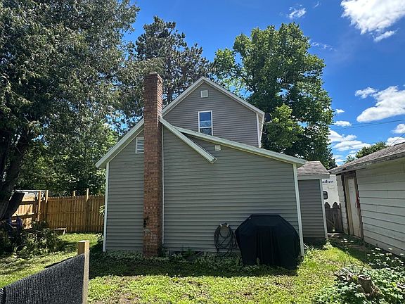 4th image of 402 W Washington St