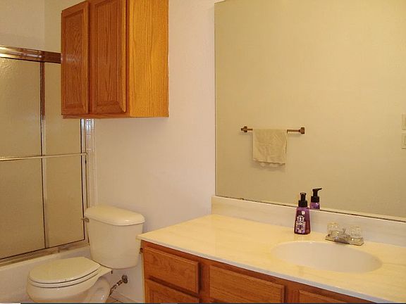 5th image of 2949 Village Cir #A1