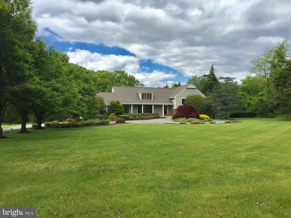 1062 Governors Bridge Rd, Davidsonville, MD 21035
