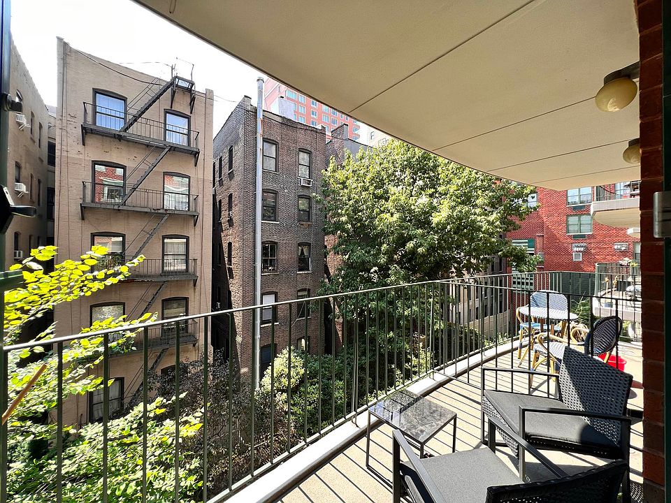 1st image of 2250 Broadway APT 4K