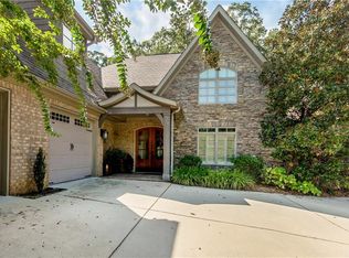 2552 Glenn Brooke Dr, Auburn, AL 36830