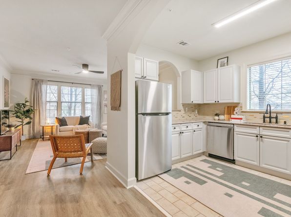 550 Rock Springs Ct NE #918