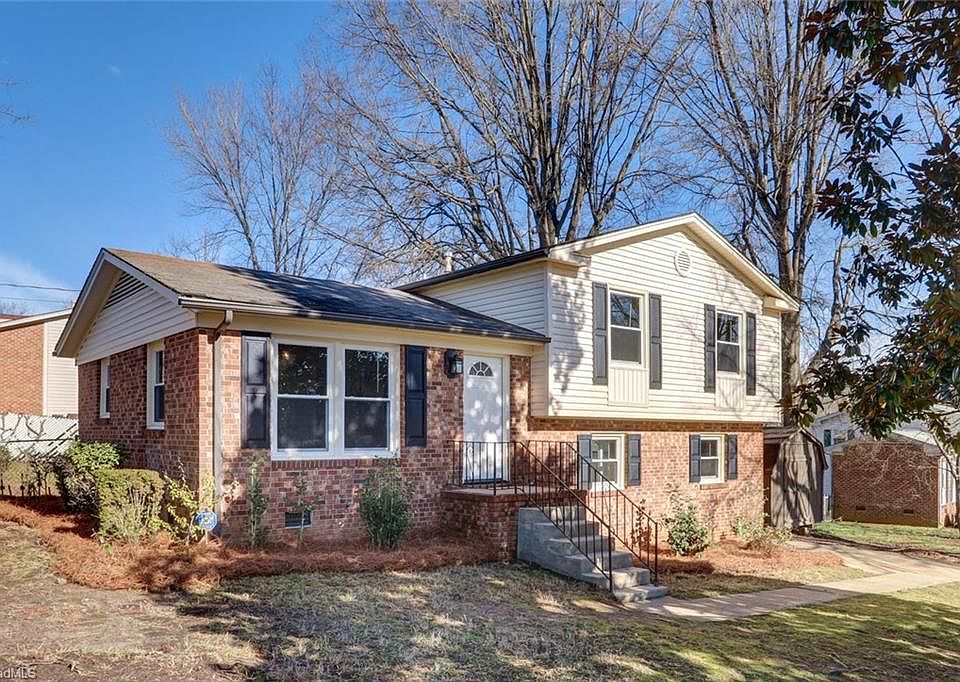 1st image of 2607 Larkspur Dr