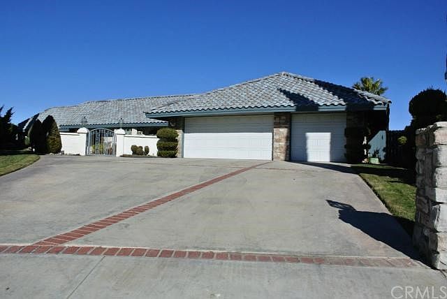 1st image of 18260 Deauville Dr