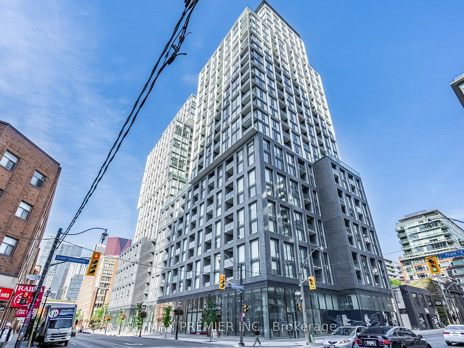 St. Lawrence Condominiums — Photo 1