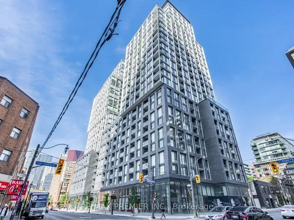 158 Front St E, Toronto, ON