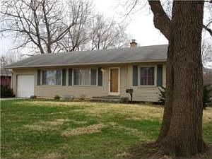 3rd image of 10805 E 61st Ter
