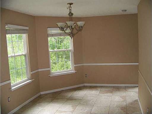 3rd image of 2715 Wildflower Ln