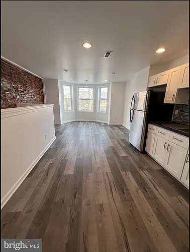 206 53rd St #2 Photo 1