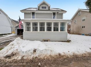 5 Cottage Ct, Warsaw, NY 14569