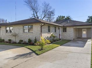 2911 Delille St, Chalmette, LA 70043