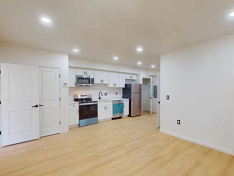 1318 Holbrook Street NE — Photo 3