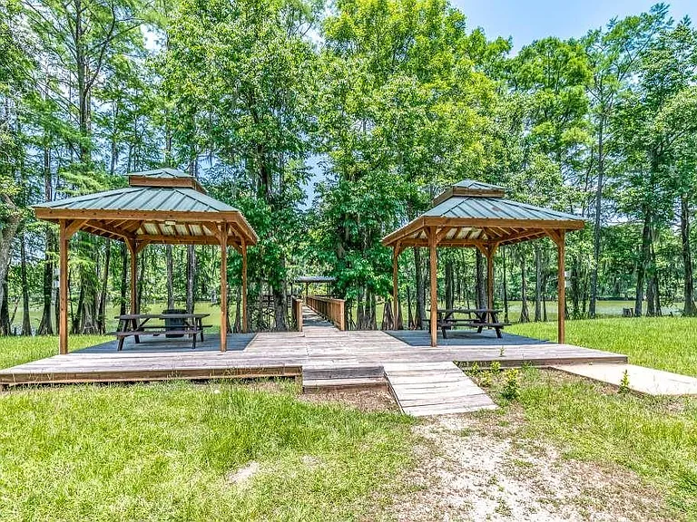132 Pine Ridge Dr — Photo 16