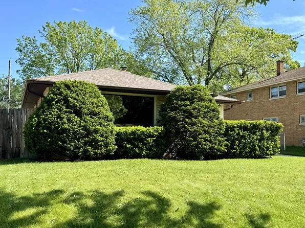 1304 Manistique AVENUE, South Milwaukee, WI 53172