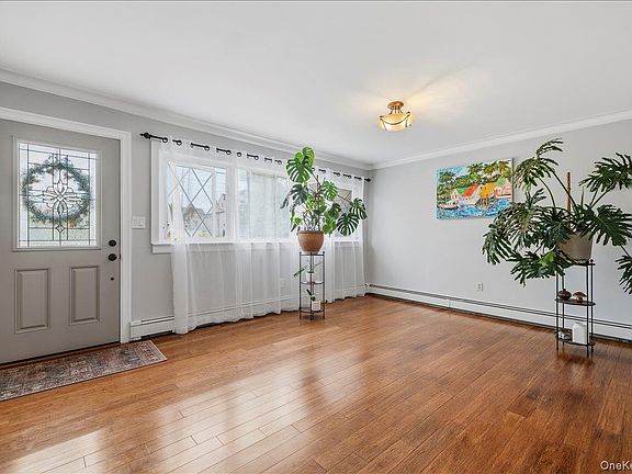 5th image of 1042 Jefferson Street