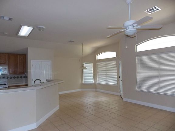 4th image of 2114 Wheaton Trl