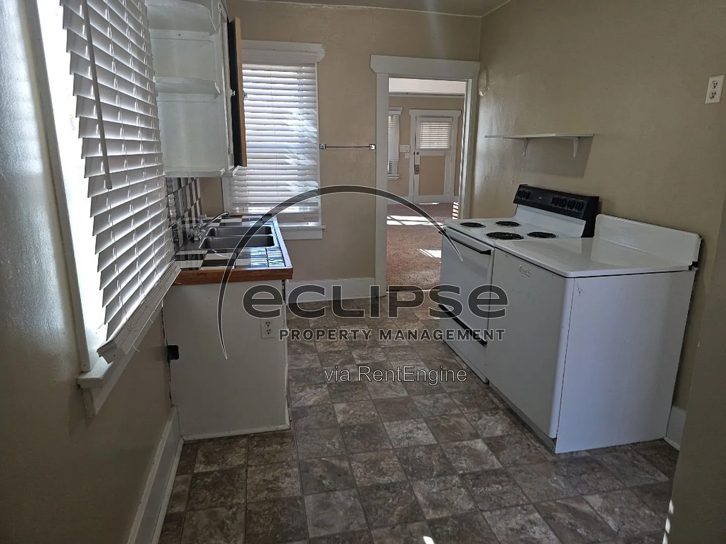 1 bed, 1.0 bath, 774 sqft, $1,000 — Photo 4