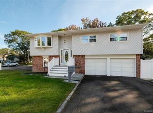 380 Montgomery Ave, West Babylon, NY 11704