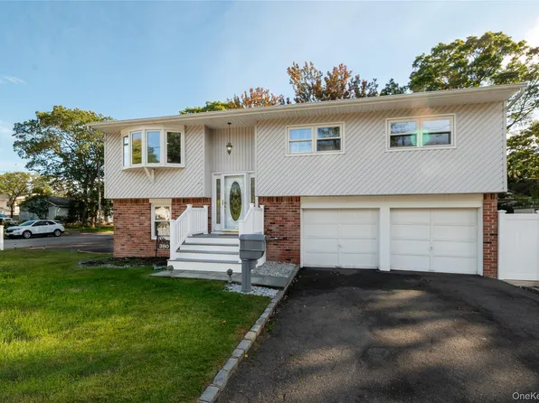 380 Montgomery Avenue, West Babylon, NY 11704