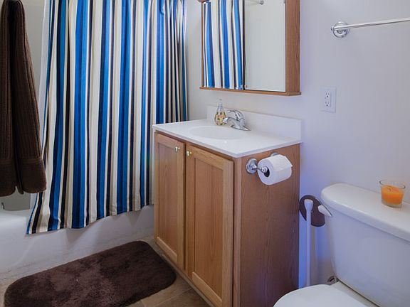 4th image of 3452 Bryant Ave S #2
