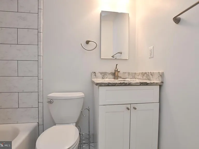 7733 Trevino Ln — Photo 15