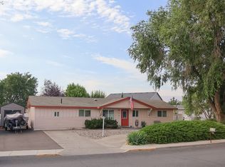 3425 Columbia View Dr, The Dalles, OR 97058