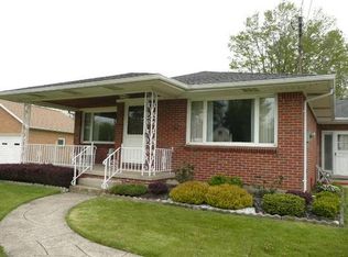 560 Rowley Rd, Depew, NY 14043