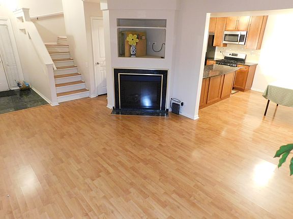 3rd image of 1225 Summersweet Ln