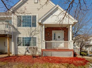 338 Springmist Ct, Bolingbrook, IL 60440