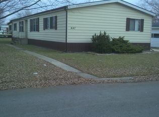 447 Huntsbridge Rd, Matteson, IL 60443