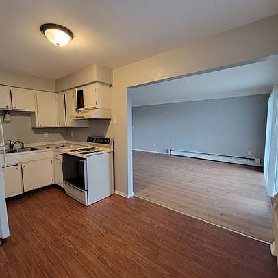 3rd image of 1560 Willis Ave APT 3B