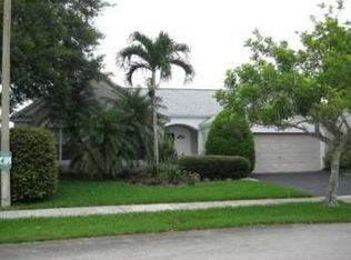10316 Grove St, Cooper City, FL 33328