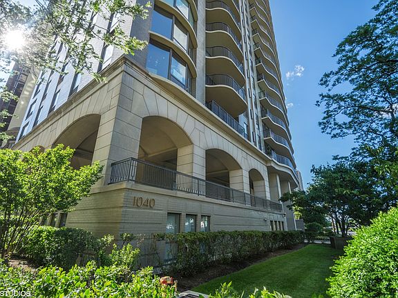 2nd image of 1040 N Lake Shore Dr APT 28B