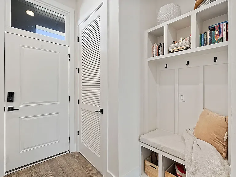 1403 Martin St #202 — Photo 14