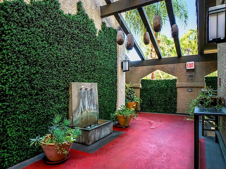 2330 North Cahuenga, LP — Photo 17