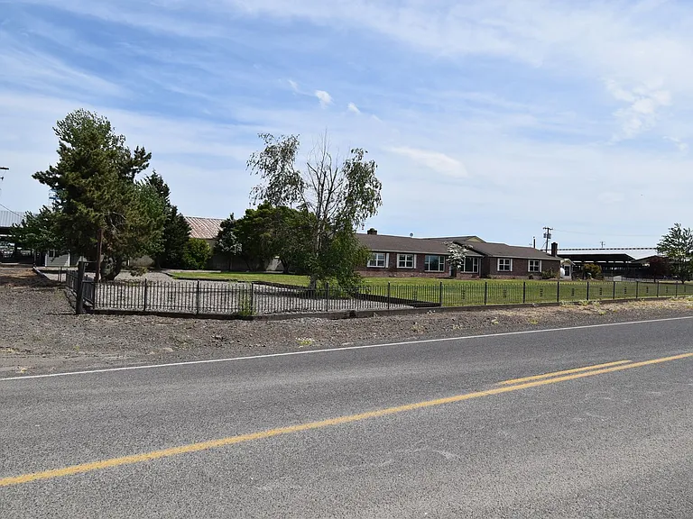35725 Engle Rd SE — Photo 11