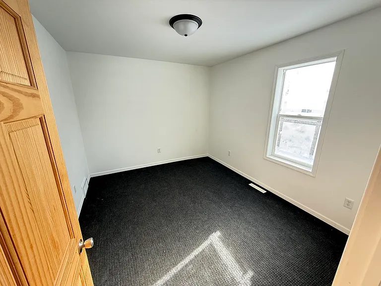 1719 Georgia St #1719 — Photo 8