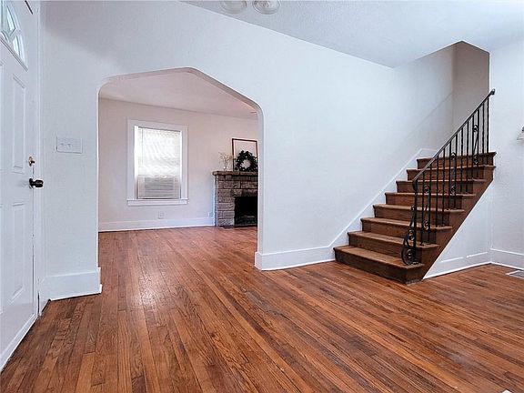 3rd image of 7516 Wabash Ave