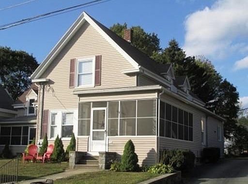 3rd image of 31 Mechanic St