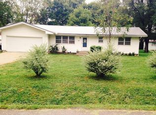 1861 N Marlan Ave, Springfield, MO 65803