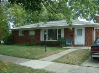 28836 Hales St, Madison Heights, MI 48071