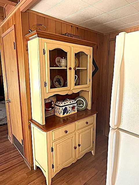 2 bed, 1000 sqft, $1,750 — Photo 2