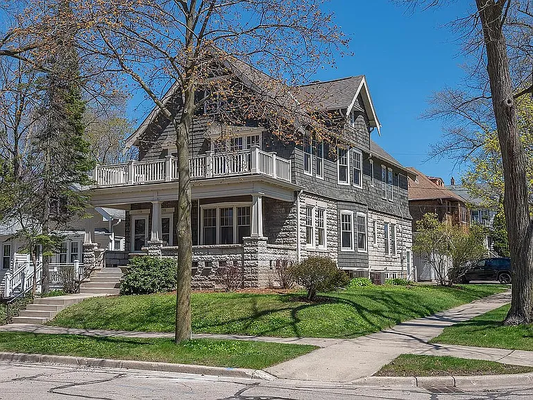 3700 N Murray Ave — Photo 2