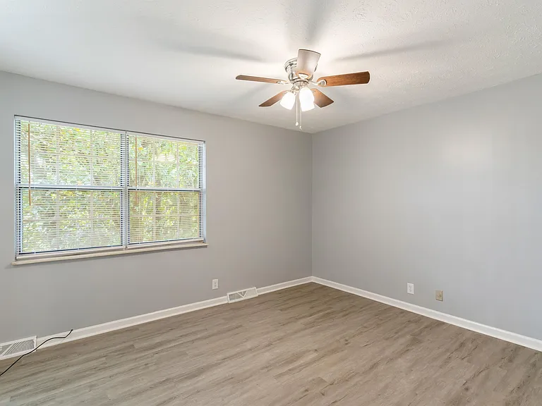 9104 Cedarpark Ln #C — Photo 26
