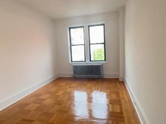 2nd image of 45 E Mosholu Pkwy N APT 4M