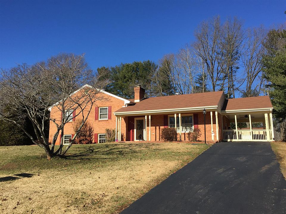 1st image of 200 Sandown Cir
